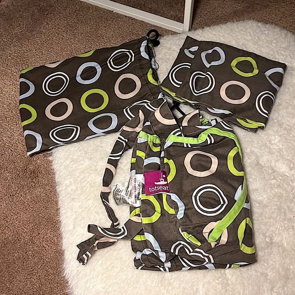 TOTSEAT Baby travel portable fabric highchair - Picture 5 of 5